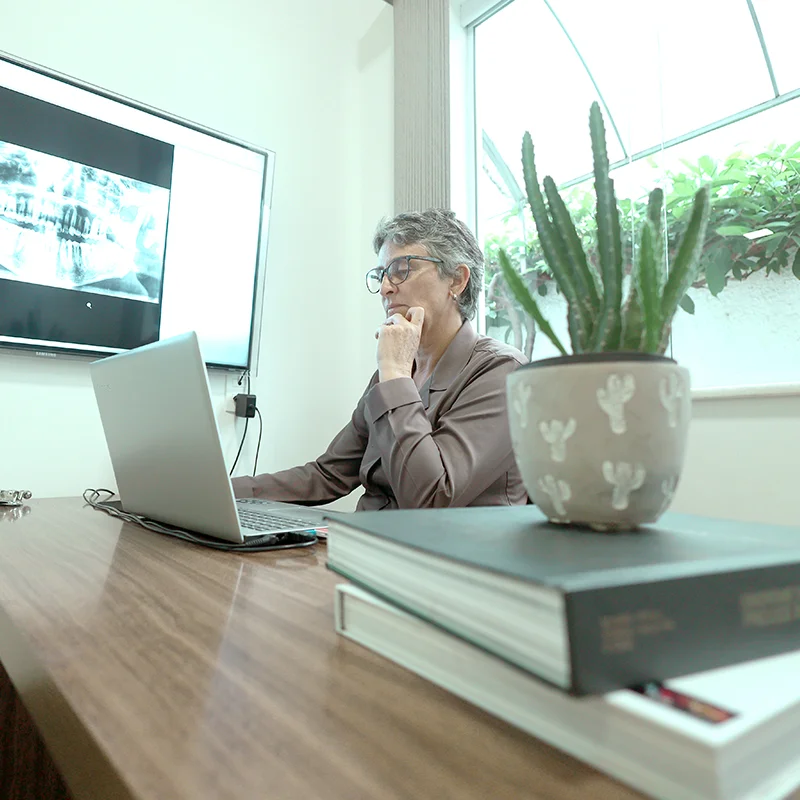 servicos-carrossel-7H9A8396